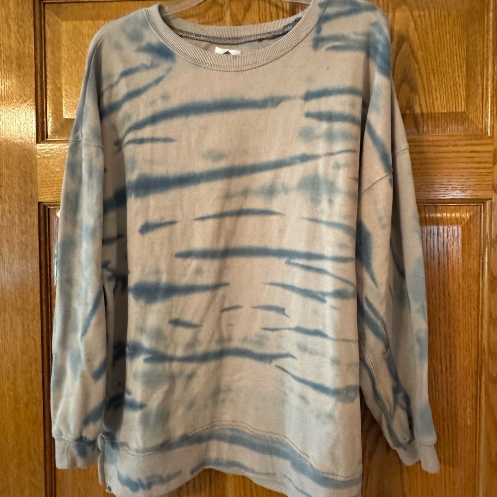 Tie-Dye Crewneck Sweatshirt - Blue & Cream